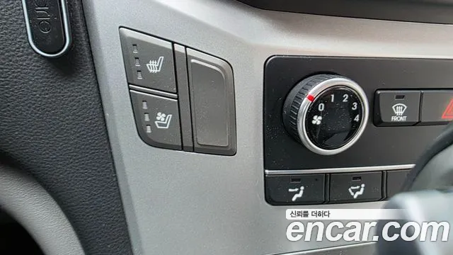 Hyundai Staria 2019 thumb 8