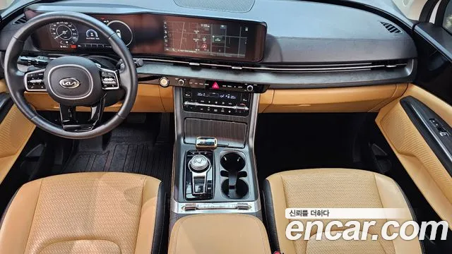 Kia Carnival 2021 thumb 5