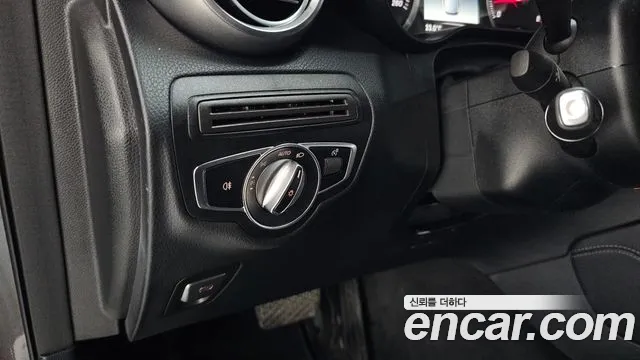 Mercedes-Benz GLC 2019 thumb 11