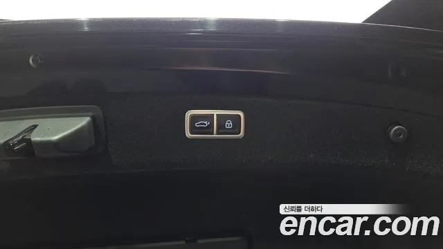 Genesis G80 2021 thumb 9