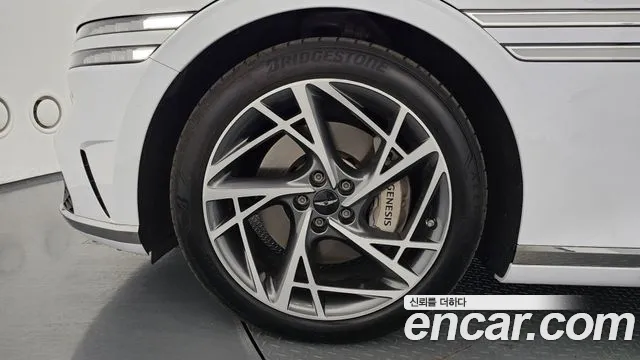 Genesis G90 2022 thumb 5