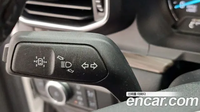 Ford Explorer 2022 thumb 12
