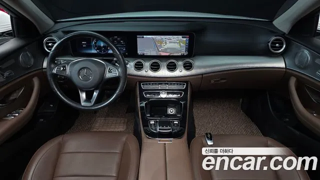Mercedes-Benz E-Class 2017 thumb 6