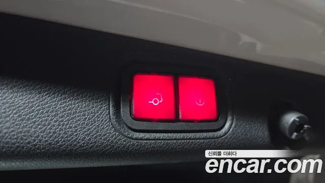 Mercedes-Benz E-Class 2017 thumb 3