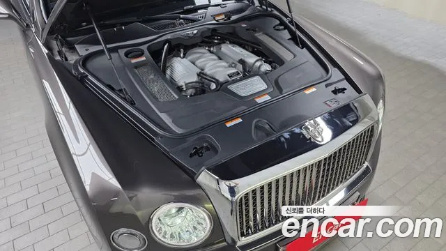 Bentley Mulsanne 2018 thumb 6