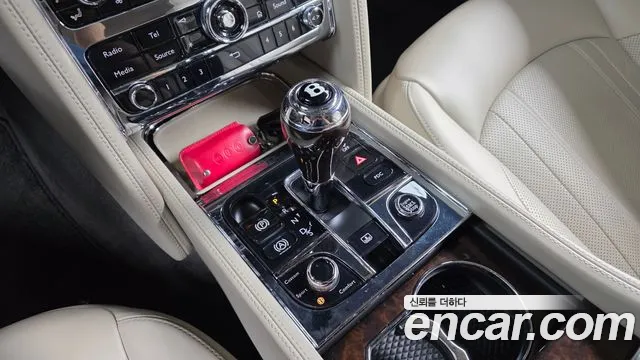Bentley Mulsanne 2018 thumb 10
