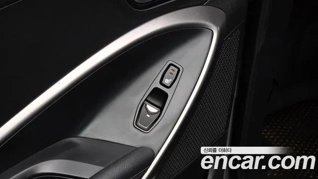 Hyundai Санта Фе 2013 thumb 12