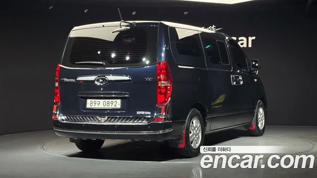 Hyundai Staria 2019 thumb 8