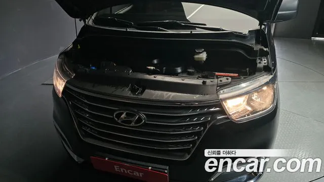Hyundai Staria 2019 thumb 9