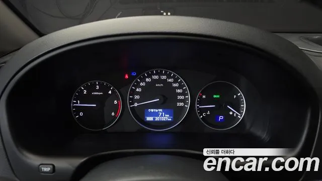 Hyundai Staria 2019 thumb 2