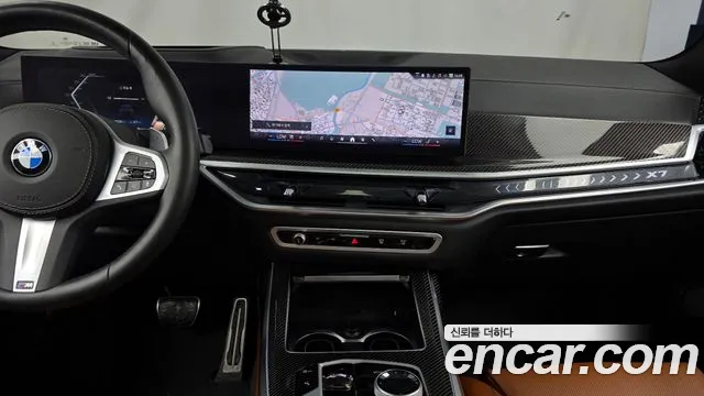 BMW X7 2024 thumb 8