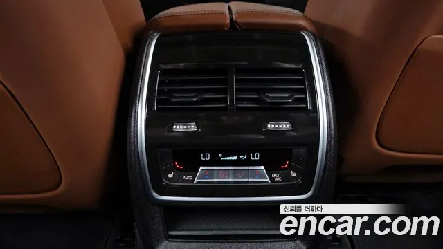 BMW X7 2024 thumb 9