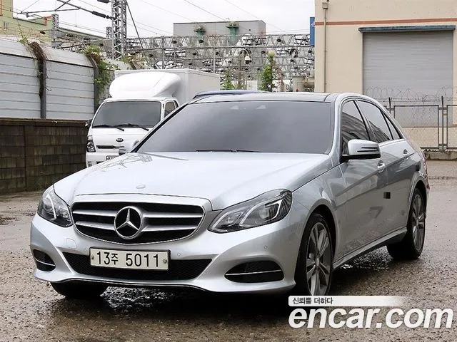 Mercedes-Benz E-Class 2014 thumb 5