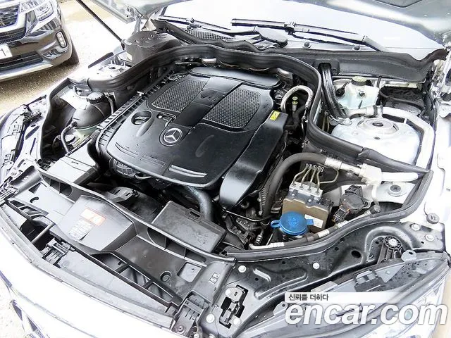 Mercedes-Benz E-Class 2014 thumb 4