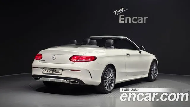 Mercedes-Benz C-Class 2017 thumb 5
