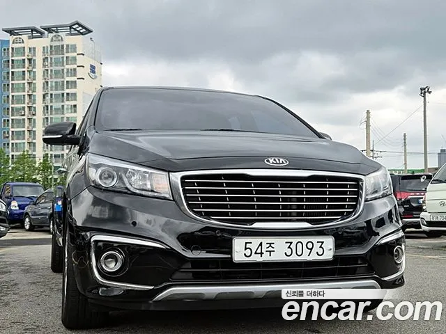 Kia Carnival 2015 thumb 7