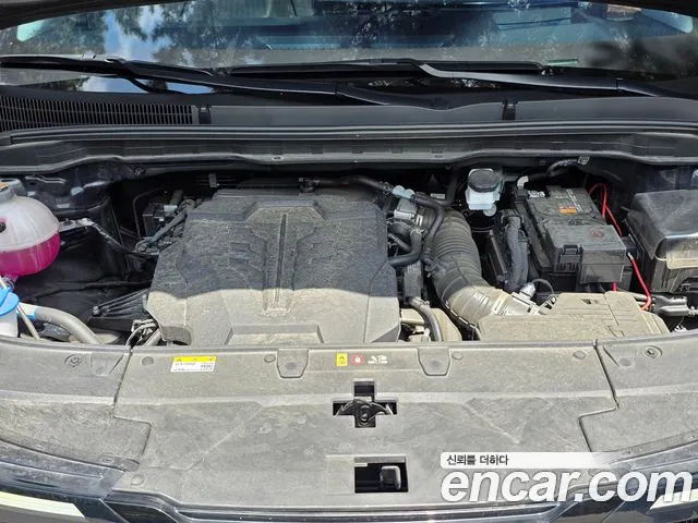 Kia Carnival 2024 thumb 4