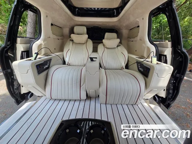 Kia Carnival 2024 thumb 9