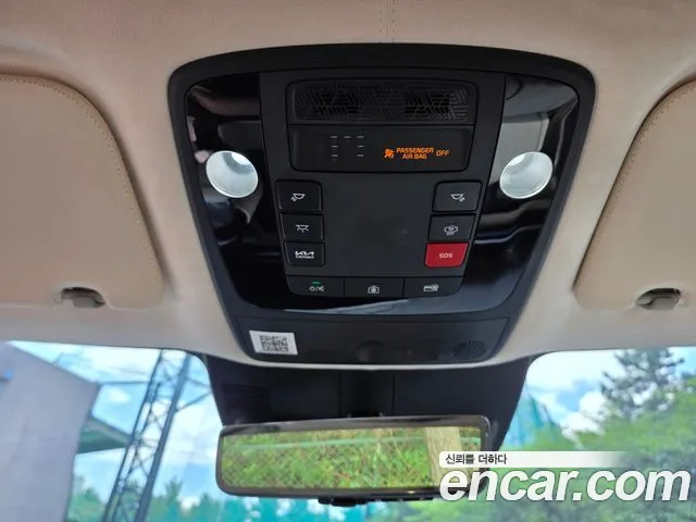 Kia Carnival 2024 thumb 11