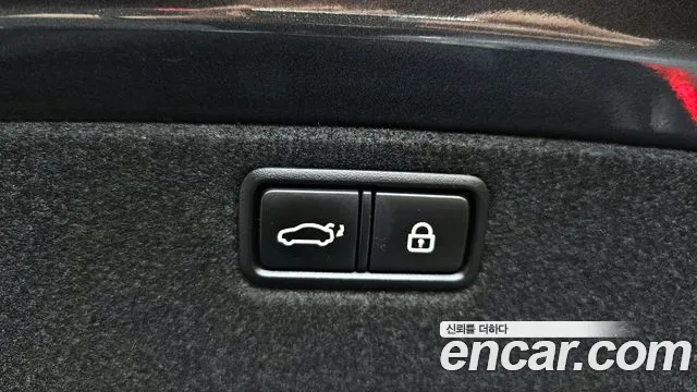 Genesis G80 2018 thumb 5