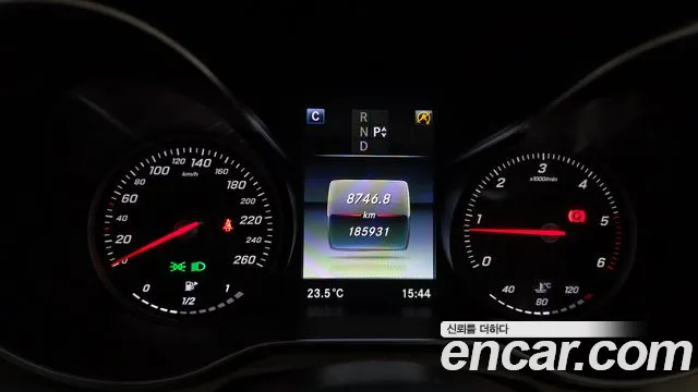 Mercedes-Benz C-Class 2016 thumb 6