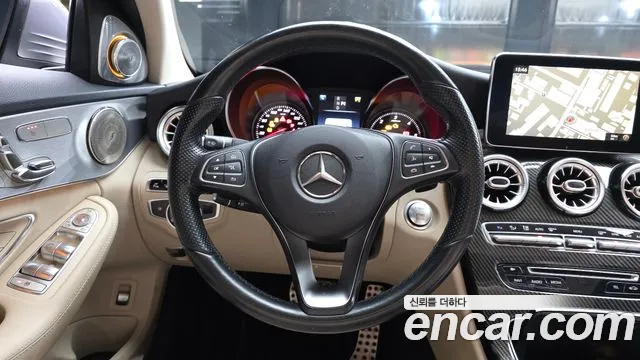 Mercedes-Benz C-Class 2016 thumb 5