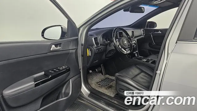 Kia Sportage 2018 thumb 11