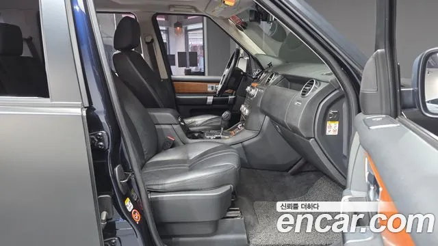 Land Rover Discovery 2009 thumb 9