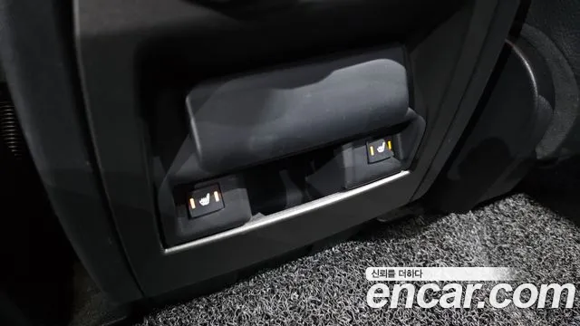 Land Rover Discovery 2009 thumb 6