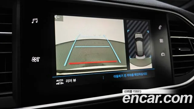 Peugeot 308 2019 thumb 3