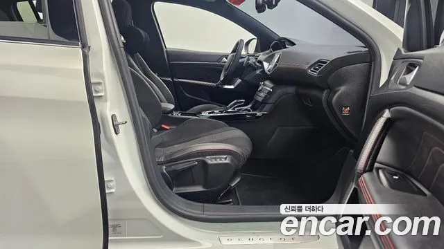 Peugeot 308 2019 thumb 6