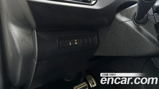 Peugeot 308 2019 thumb 7