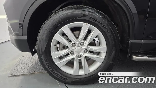 KGM Rexton 2019 thumb 11