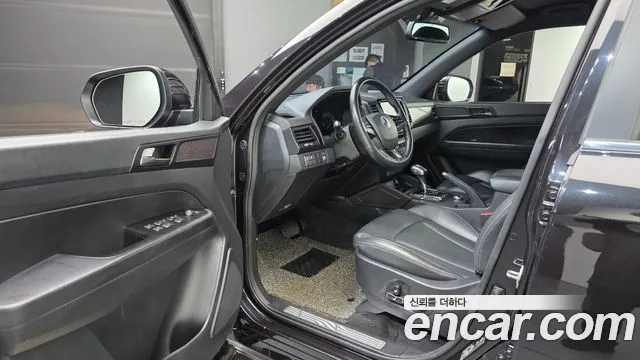 KGM Rexton 2019 thumb 2