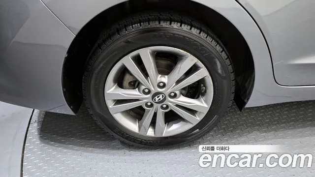 Hyundai Avante 2016 thumb 9