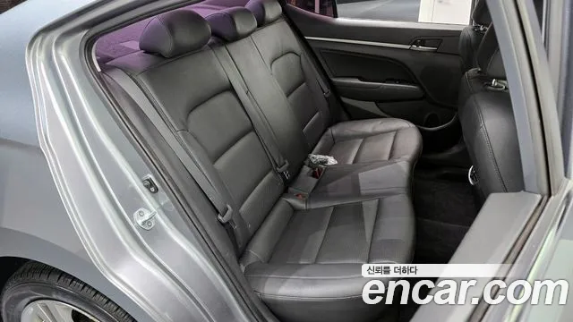 Hyundai Avante 2016 thumb 8