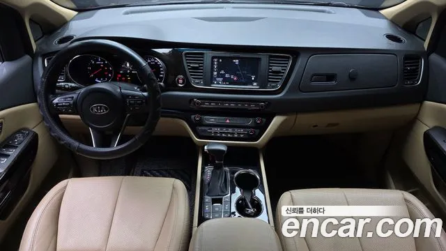 Kia Carnival 2020 thumb 11