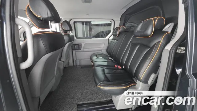 Hyundai Staria 2019 thumb 2
