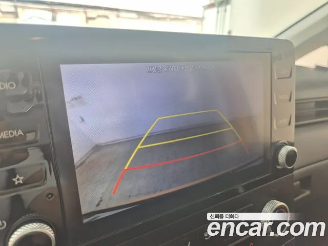 Hyundai Staria 2022 thumb 12