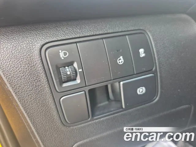 Hyundai Staria 2022 thumb 8