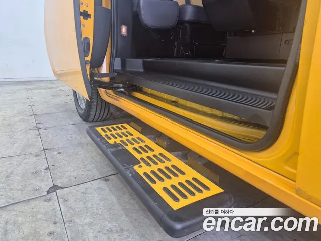 Hyundai Staria 2022 thumb 9