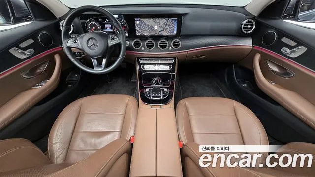 Mercedes-Benz E-Class 2017 thumb 8