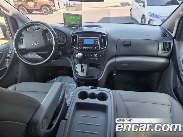 Hyundai Staria 2016 thumb 11