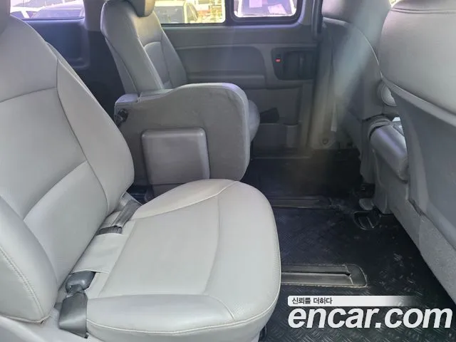 Hyundai Staria 2016 thumb 3
