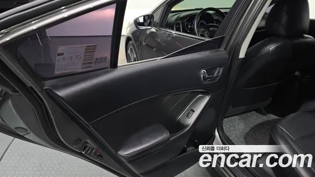 Kia K3 2013 thumb 6