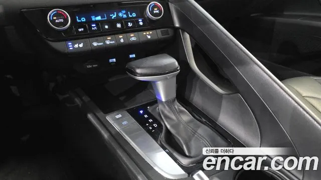 Hyundai Elantra 2020 thumb 10