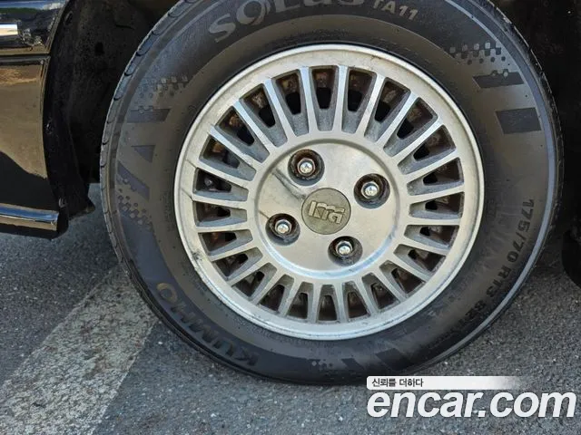 Kia Capital 1994 thumb 11