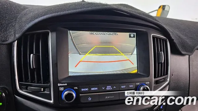 Hyundai Staria 2018 thumb 3