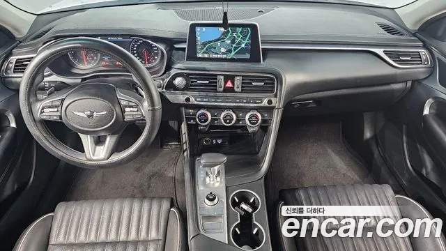 Genesis G70 2019 thumb 5