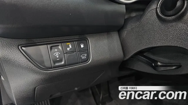 Genesis G70 2019 thumb 9
